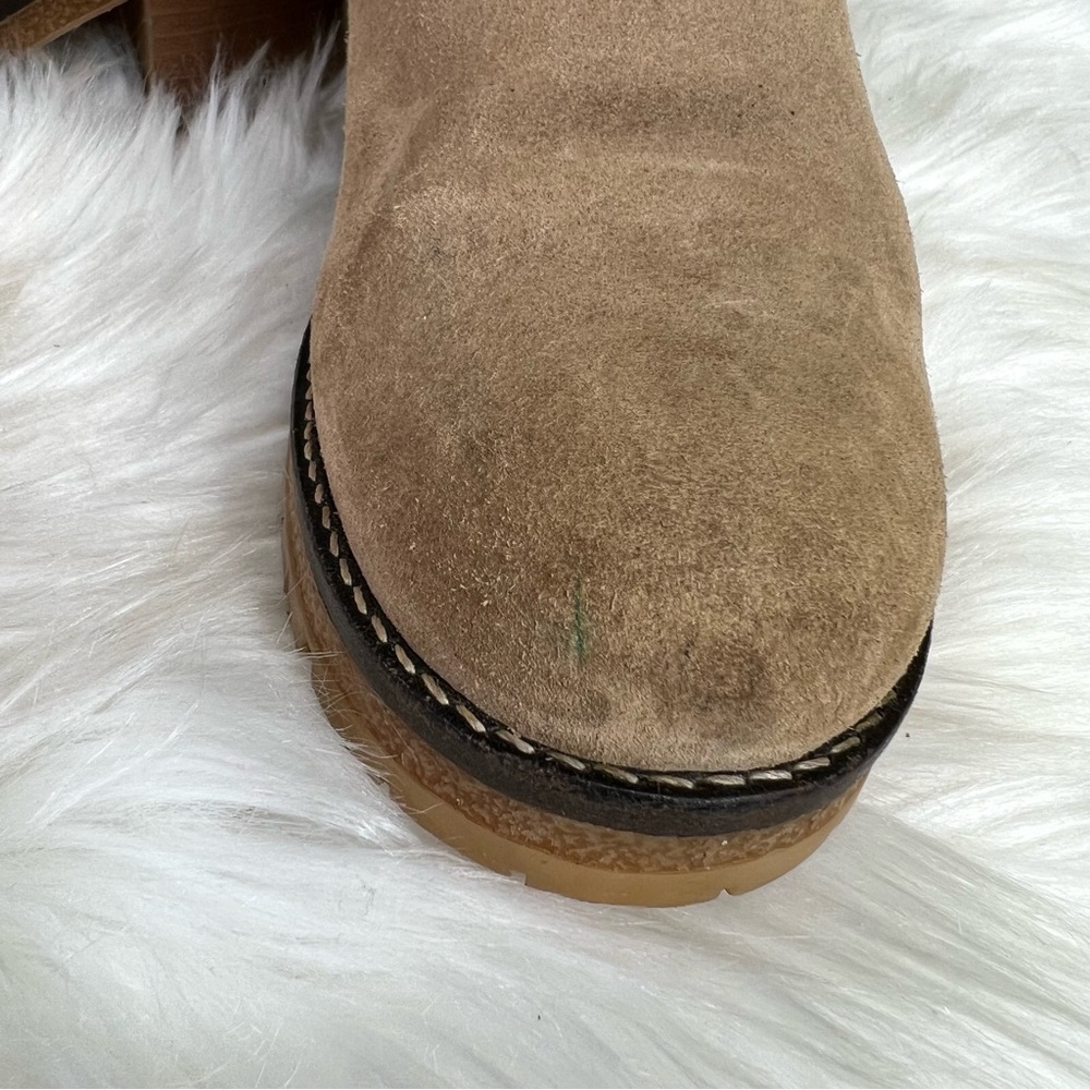 AVELLINI Suede Beige Chelsea Block Heel Ankle Boots, 9 - Picture 4 of 11